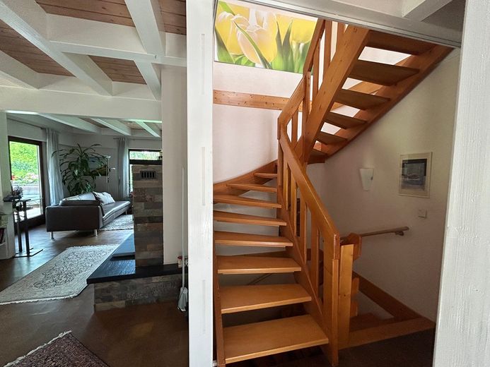 Casa unifamiliare da sogno con ampio terreno nel verde – Foto 7