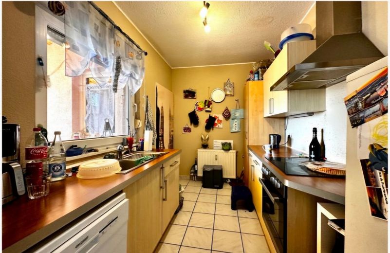 Reihenmittelhaus mit 2 Wohnungen im Sondereigentum – Küche 3-Zi-Whg.