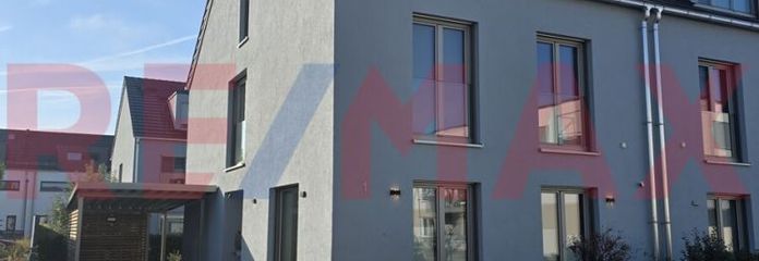 2 большие ванные комнаты + 2 террасы + напольное отопление + тройное остекление + очень низкая плата за право застройки!