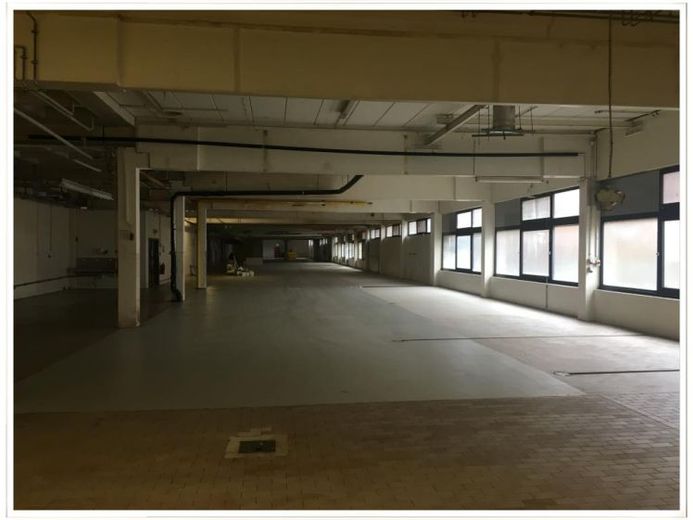 Lager Produktion 559 m² Rampenanlieferung in Nürnberg Langwasser – Foto 1