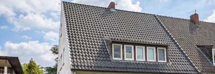 Mucho espacio y gran parcela: casa adosada pareada de 5 habitaciones en una tranquila zona residencial de Bremen