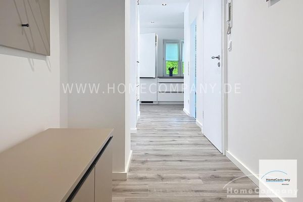 ***Appartement de 3 pièces élégamment meublé avec terrasse sur le toit ensoleillée à Sendling