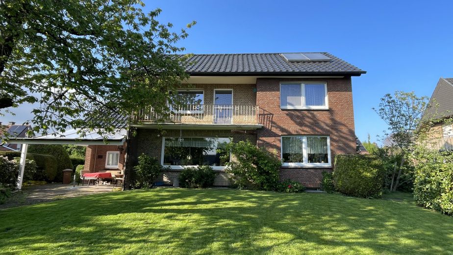 Blick aus dem Garten