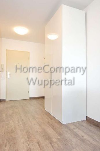 Luxuriöses Apartment in zentraler Lage mit Balkon, DSL-Wifi und Reinigungsservice – 7baabc2a30f301789396f3932115dbcbb1944439.jpg