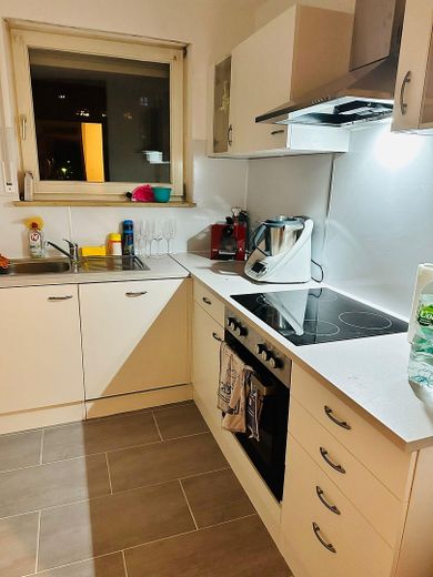Möblierte 73m² Wohnung mit Balkon und Tiefgarage in ruhiger, zentraler Lage für Familien & Pendler – Foto 12