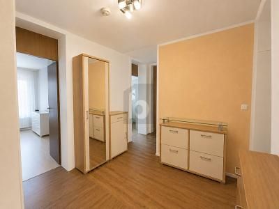 FAMILIENFREUNDLICH MIT BALKON  &  TG – 1783505993_ae9300.jpg