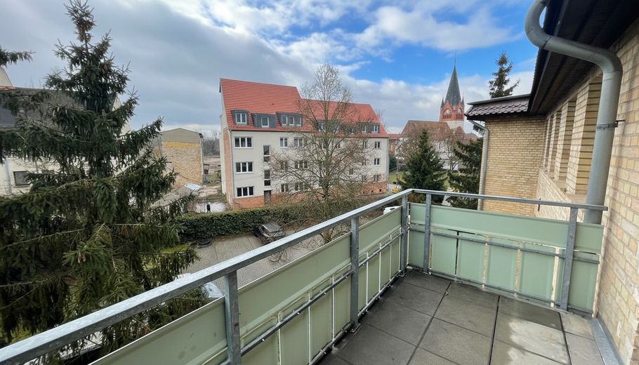 Balkon (vom Wohnzimmer)