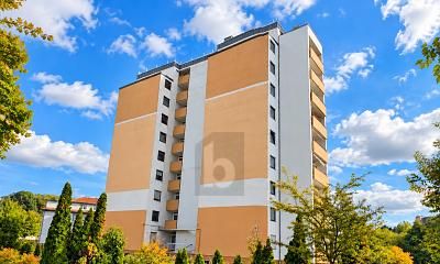 HOME WITH A COMFORTABLE FEEL – 1790963476_c1312a3.jpg