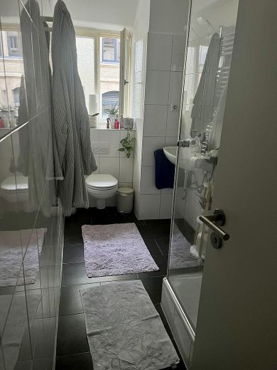 Cozy 3-room apartment in a quiet location in Stuttgart-Süd – Bad