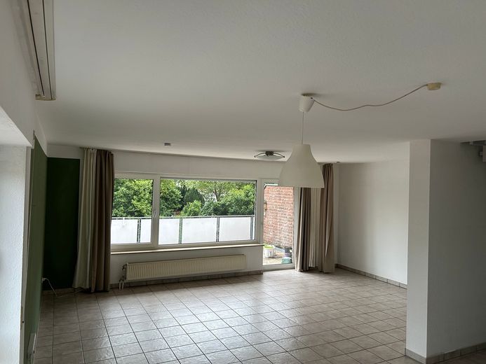 Zentral aber ruhig, Wohnung mit 3 Zimmern und großem Balkon – Foto 8