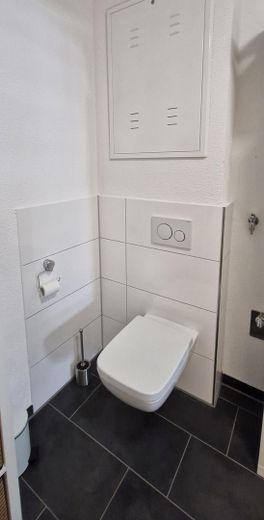 Zrównoważony komfort mieszkania – pełne światła 4-pokojowe mieszkanie w nowym budownictwie, w tym wallbox – Zdjęcie 14