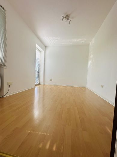 *Aufzug*EBK*Balkon*moderne Heizung* – Foto 3