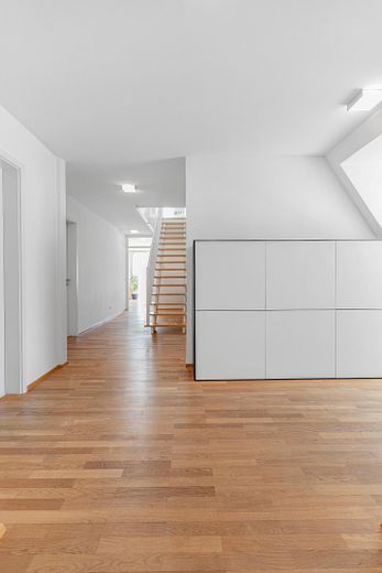 Exklusive Eigentumswohnung in bester Innenstadtlage von Mindelheim – 2 TG-Stellplätze – Eingangsbereich