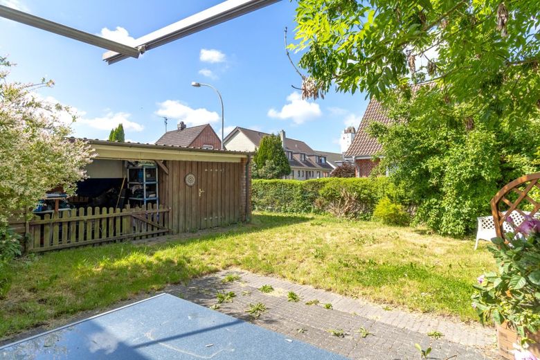 Einfamilienhaus mit viel Potenzial und Raum für eigene Ideen – Garten