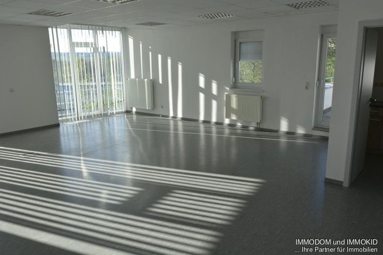 Moderner Schulungsraum mit Dachterrasse und herrlichem Ausblick zu vermieten! – Schulungsraum