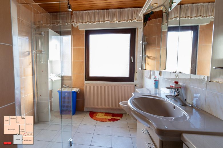Ideales Haus für Familie mit 2–4 Kinder in sehr ruhiger Traumlage und viel Platz in Bühl-Weitenung – Bad EG
