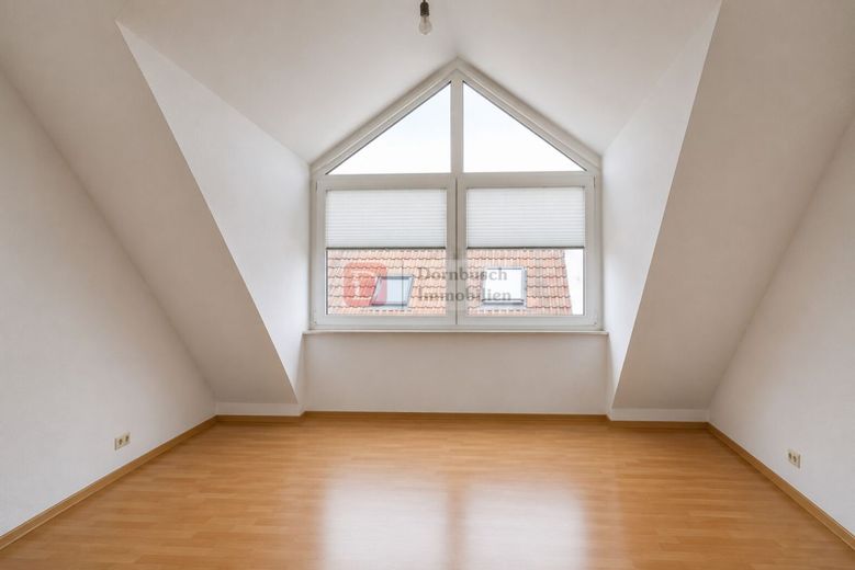 Top!! 3-Zimmer-Dachgeschoss nahe Kurpark – Arbeitszimmer