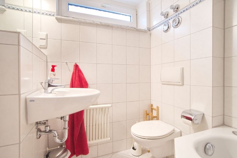 Großzügig und komfortabel: Familienwohnung, Erdgeschoss mit Gartenterrasse in Laufweite zur Ruhr Universität – aa865dcb1a42be322155c84c93ced8302cd52c82.jpg