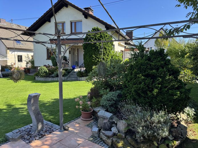 Haus von Gartenterasse