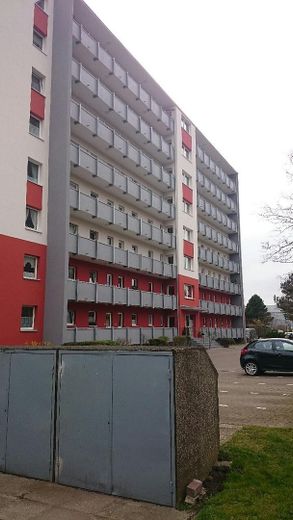 Helle 1-Zimmer-Wohnung mit Balkon zur Kapitalanlage – Außenansicht Bild 2