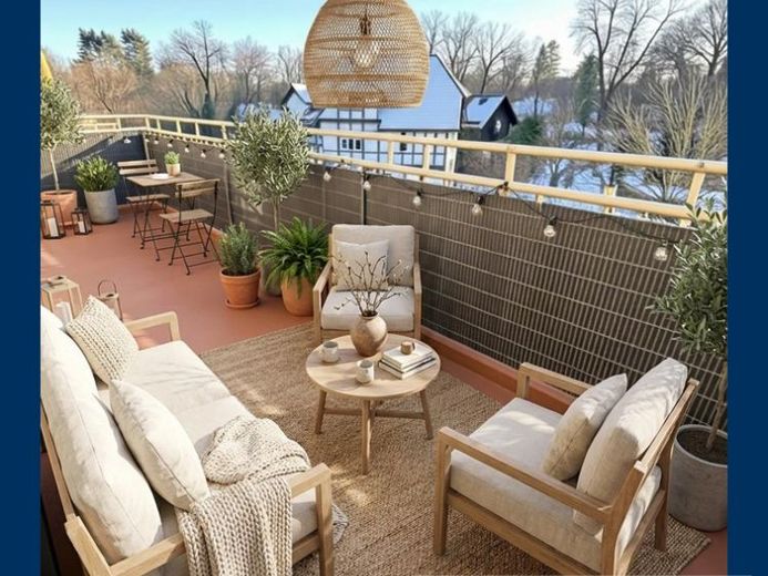 Su lugar al sol: Encantador piso en ático con amplias vistas en buena ubicación de Potsdam – Foto 1