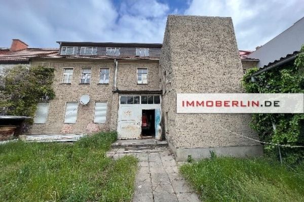 IMMOBERLIN.DE - Attraktives Zinshaus mit viel Potential in guter Ortskernlage