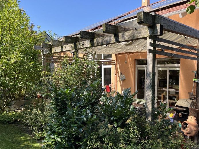 Pergola mit Beschattung