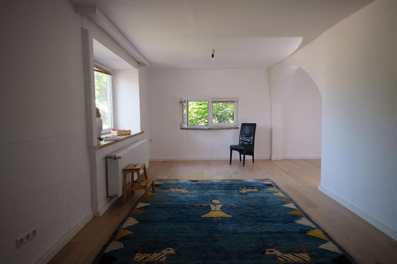 Einfamilienhaus im schönen Osterwald mit schöner Aussicht – Wohnzimmer EG