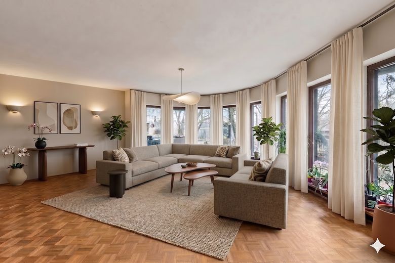 Arbeiten und Residenz vereint: Großzügige Gewerbehalle mit repräsentativer Villa – Wohnzimmer. KI gestaltet