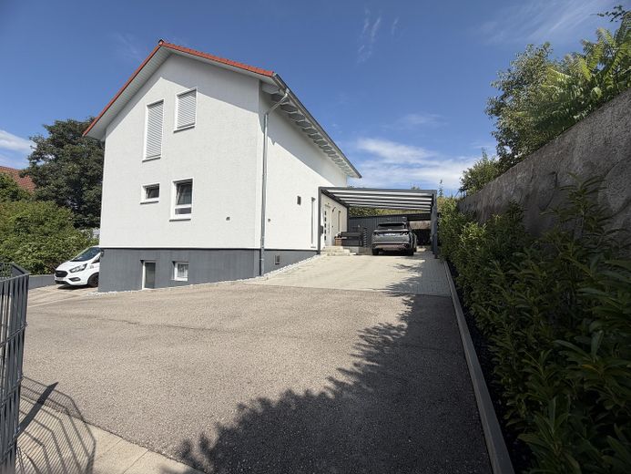 Freistehendes Einfamilienhaus (provisionsfrei) – Haus-Carport