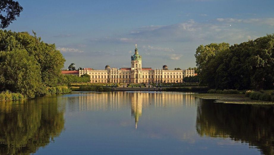 Zeitlose Eleganz trifft auf modernen Komfort - Sanierte 3 Zimmerwohnung am Schloss Charlottenburg – Foto 29