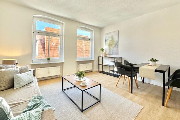 Sofort einziehen oder vermieten! Modernisierte 2-Zimmer-Wohnung in Wismars Altstadt