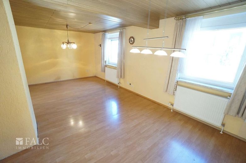 Familienhaus in Bexbach zu verkaufen! – Wohn- Esszimmer EG