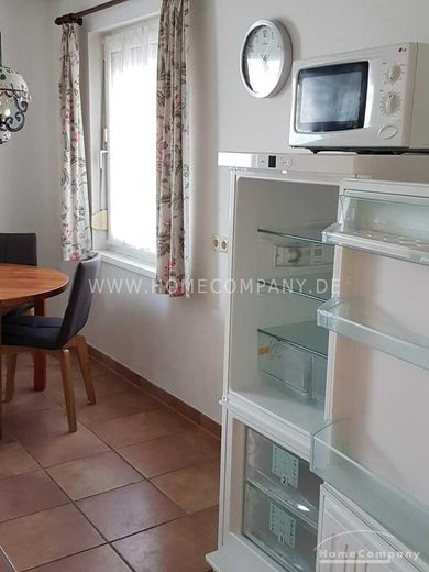 Appartamento di 3 locali, arredato, piano terra, con balcone, posizione centrale a WOB. – 589821293e38b5143696b9c155f26b9b5b0623d4.jpg