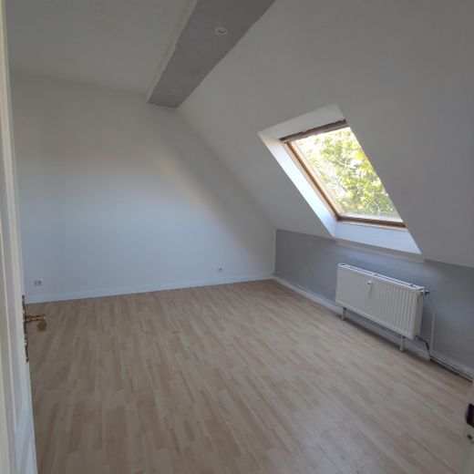 Piso compartido para 4 cerca del centro y la TU – 4 habitaciones de 10-21 m² desde 400 € incl. electricidad/internet|Se aceptan personas internacionales – Zimmer 3