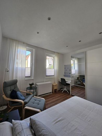 Sanierte 1-Zimmer-Wohnung - ideal für Pendler – Wohn-Schlaf-Zimmer