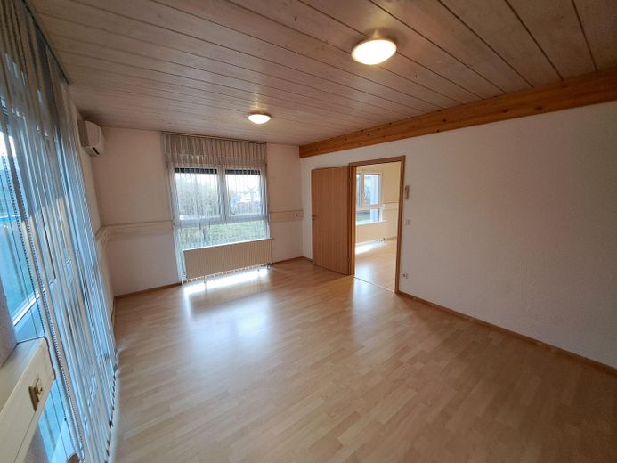 Repräsentative, lichtdurchflutete und klimatisiere Büro- / Praxisfläche in Durmersheim – Raum 3