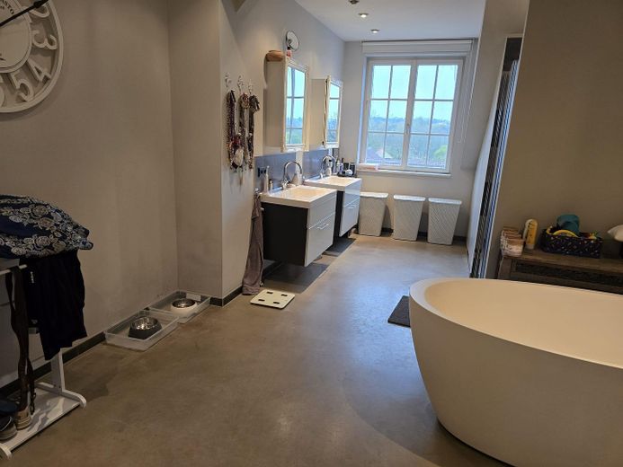 Einzigartige Loft-Wohnung mit 4 Zimmern in zentraler Lage von Fulda mit Aussicht – Hauptbad