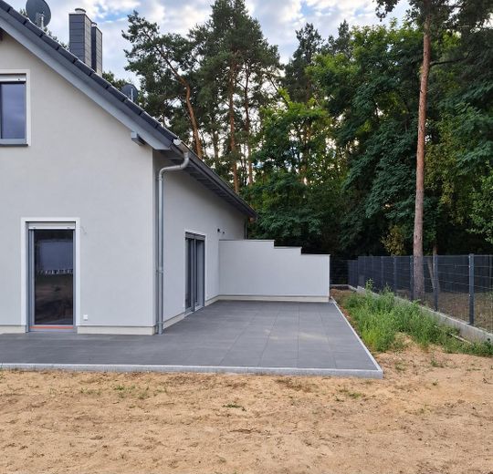 Idyllisch wohnen  im Naturpark Dahme-Heideseen – Doppelhaushälfte in Teupitz, Erstbezug – DHH außen rechts