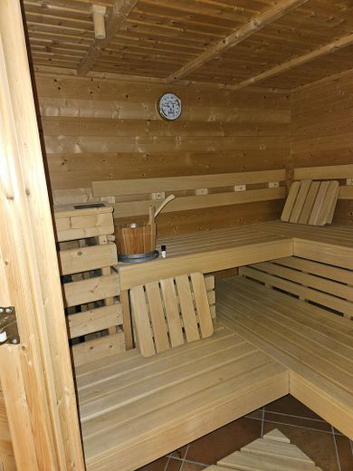 Landhaus unweit von Schwerin - Nachlaß bei zügiger Übernahme – KG Sauna