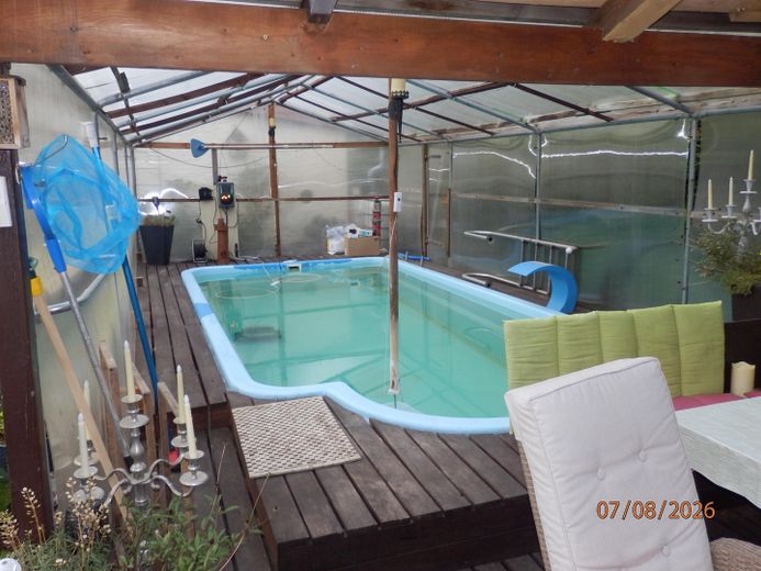 Einfamilienhaus mit Pool & Saunahaus und viel Privatsphäre – Poolhaus mit Salzwasserpool