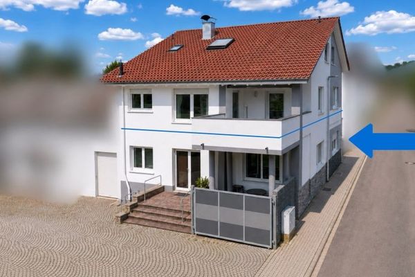 Affascinante appartamento di 3 locali al piano terra con terrazza, garage e area esterna