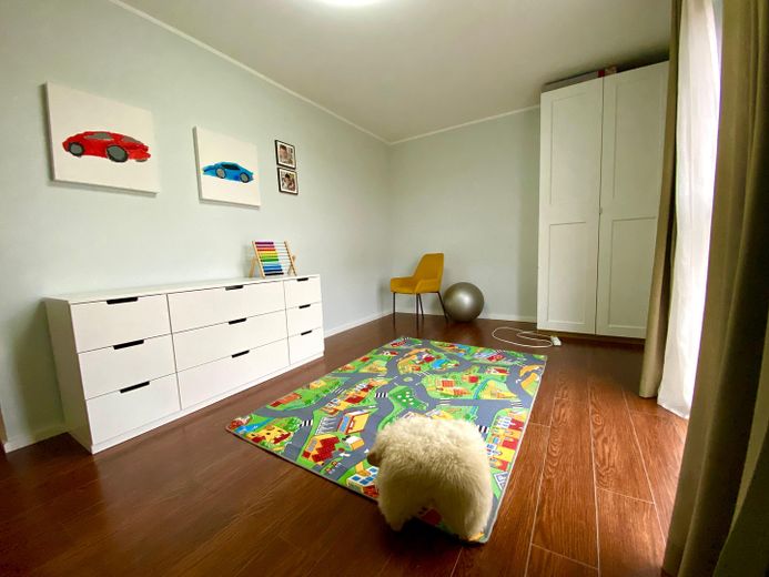 Exklusive, sonnige Familienwohnung - 4-ZKB mit Balkon direkt am Rebstockpark – Kinderzimmer 2