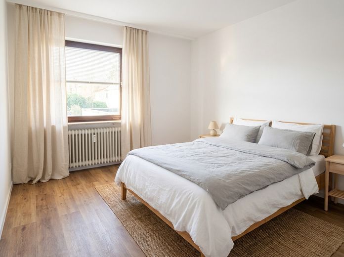 Frisch renoviert: helle 3-Zimmer-Wohnung mit sonnigem Balkon – Gästezimmer