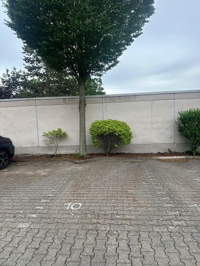 Fantásticamente modernizado: apartamento en propiedad de 3 habitaciones en ubicación céntrica - sin comisión – Stellplatz