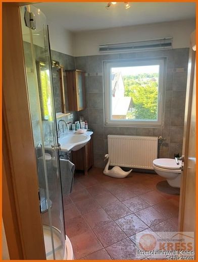 Großzügiges Wohlfühlzuhause: Großzügige Räume mit Kamin, hellem Wintergarten und sonnigem Terasse! – Bild 14