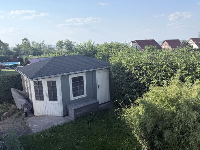 Modern detached house with granny flat in a popular residential area – Gartenhäuschen
