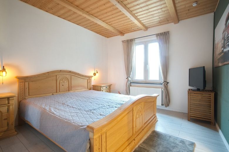 Charming semi-detached house with homely furnishings, garden and use of a parking space – c218b9cc612482a6369a593fc605eab83f6964a4.jpg