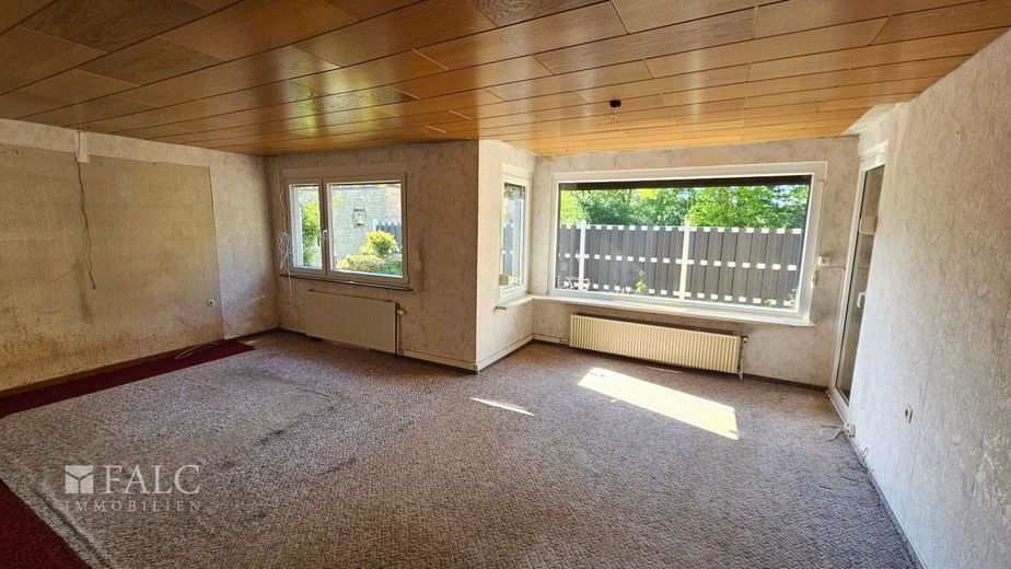 Die Lage ist entscheidend, und die ist top ! – Wohnzimmer