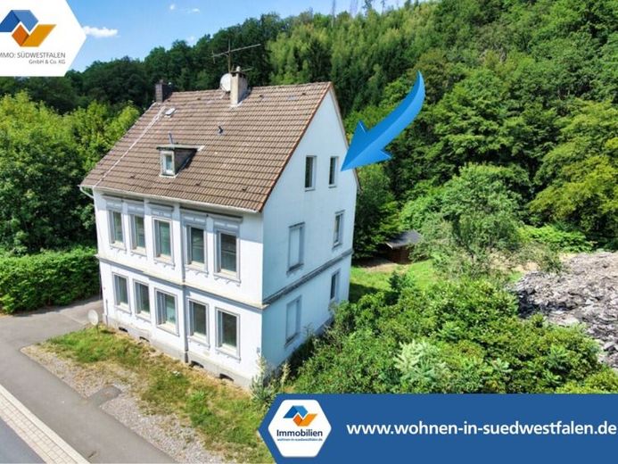 VR IMMO: Renovierte Dachgeschosswohnung sucht langfristige Mieter. – फोटो 1